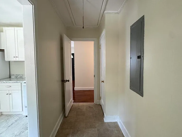 933 S Live Oak Dr — Photo 6