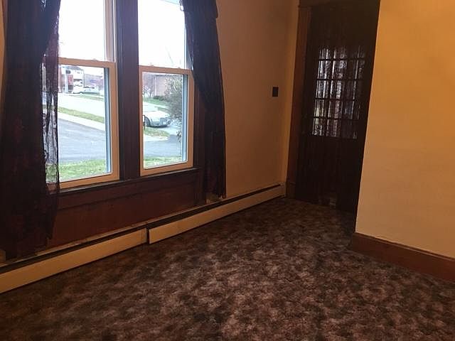 1st image of 210 N 10th St