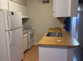 928 San Pedro Dr SE #4, Albuquerque, NM 87108