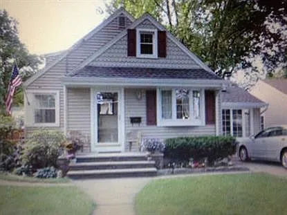 88 Delaware Ave photo 1