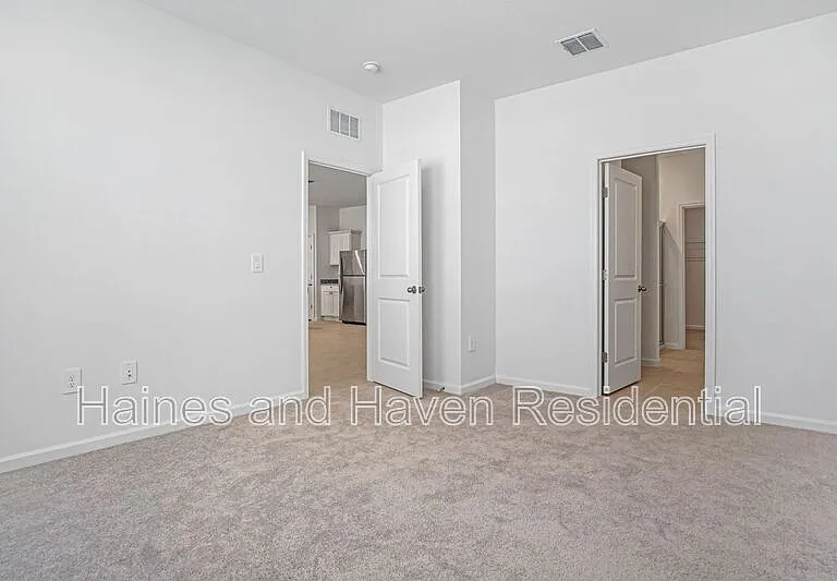 3008 Daffodil Dr — Photo 14
