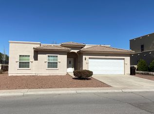 6011 Lourdes Rd, Sunland Park, NM 88008