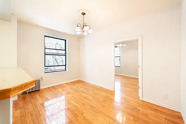 Rented by REAL New York | media 9