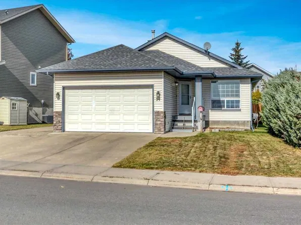 94 S Parklane Dr, Strathmore, AB T1P 1R2