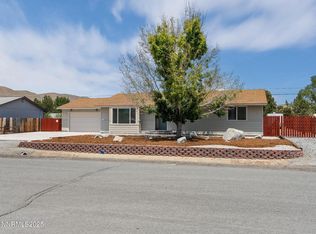3905 Peregrine Cir, Reno, NV 89508