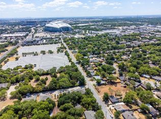 206 Slaughter St, Arlington, TX 76011