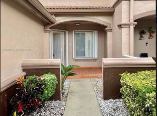 7446 SW 162nd Ct, Miami, FL 33193