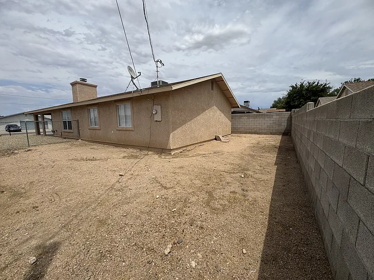 2804 Simms Ave — Photo 8