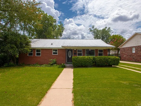 700 W North St, Benton, AR 72015