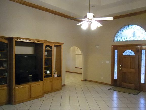 2nd image of 2113 Village Dr