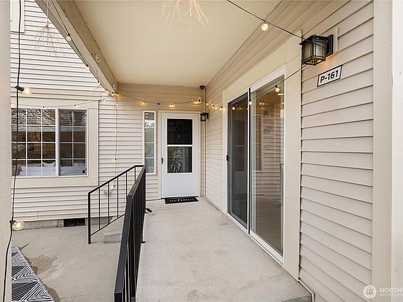 4th image of 10909 Avondale Road NE #P161