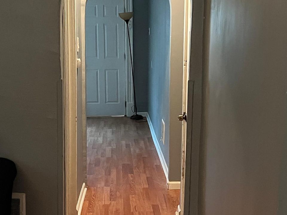 1st image of 4131 Camellia Ave