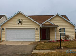 300 Hidden Ridge Dr, Delta, OH 43515