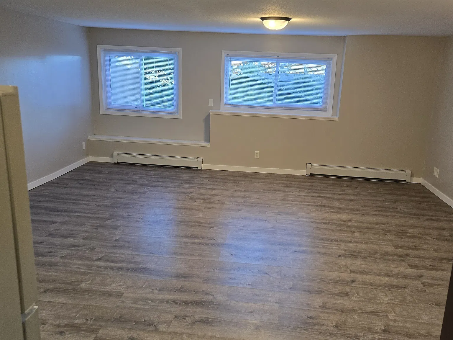 1562 Motor Avenue — Photo 2
