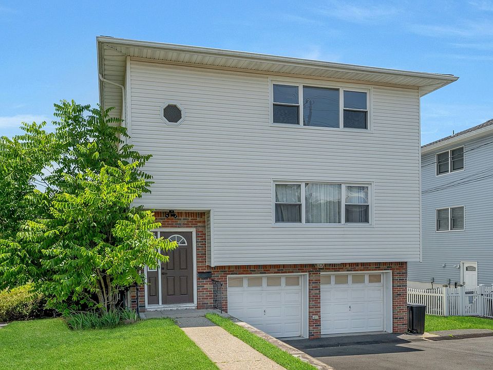 1st image of 726 Saddle River Rd #2