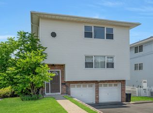 726 Saddle River Rd #2, Saddle Brook, NJ 07663
