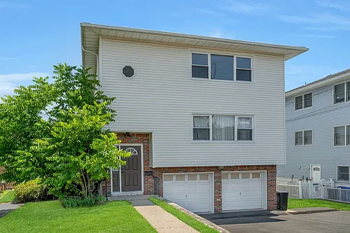 726 Saddle River Rd #2 Photo 1