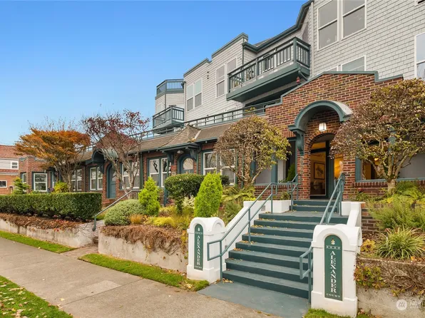 2920 Alki Avenue SW #203, Seattle, WA 98116