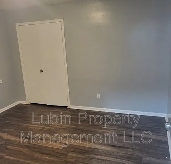 3250 Guernsey Ave #7 — Photo 2
