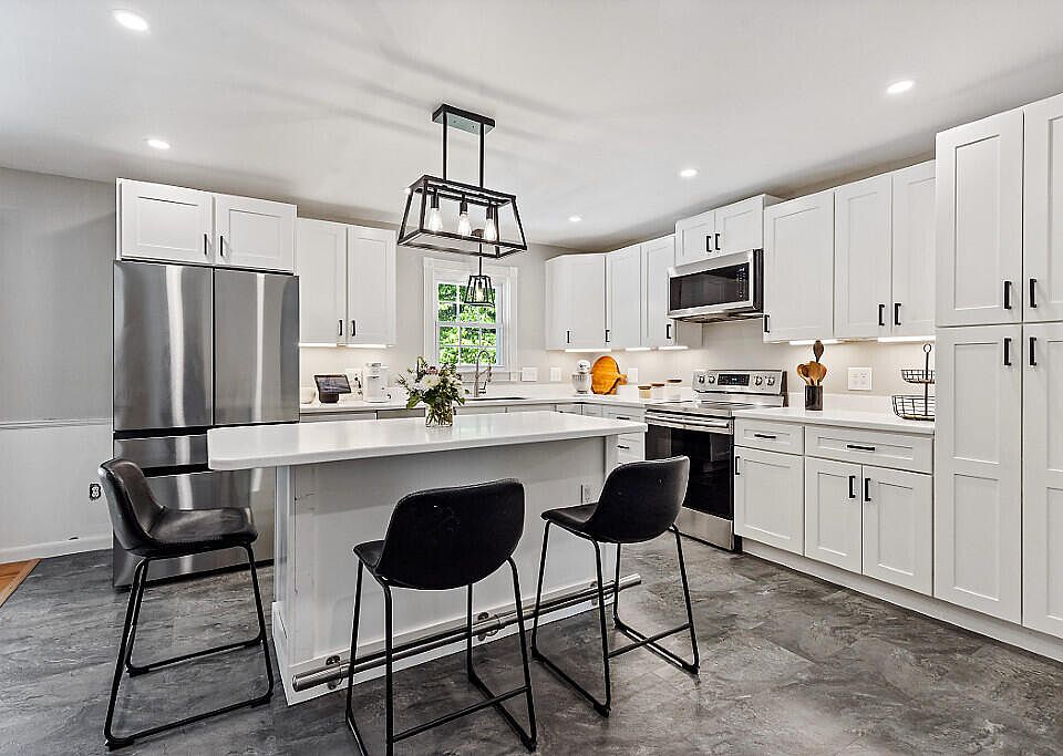 1st image of 50 Country Club Road