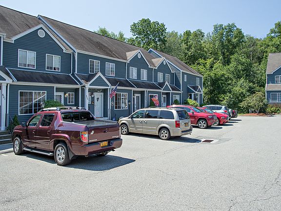 2nd image of 602 Kensington Ct