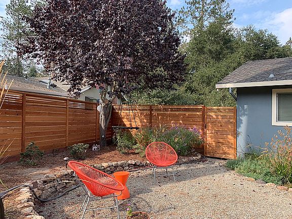 4th image of 610 Pinecone Dr