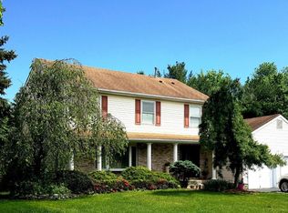 6 Squire Ct, Holmdel, NJ 07733