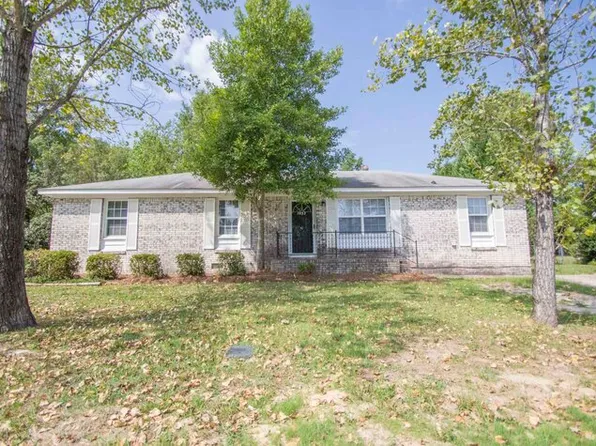 1832 Wadsworth Dr, Cayce, SC 29033