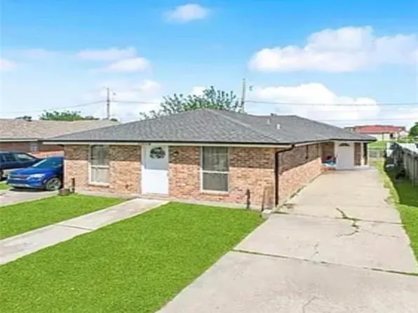 4019 Jupiter Dr, Chalmette, LA 70043