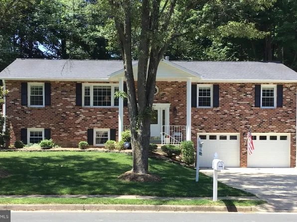 6686 Old Blacksmith Dr, Burke, VA 22015