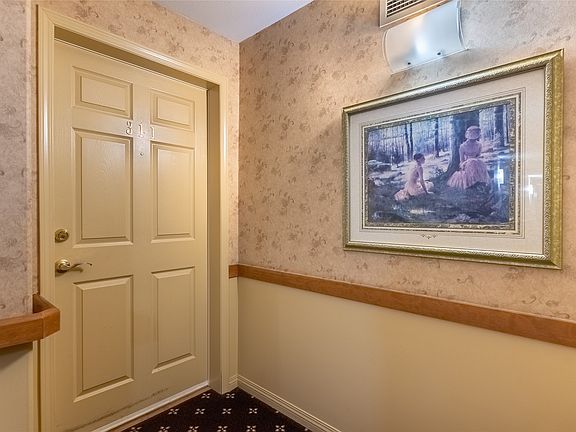 2nd image of 120 Vernon Ave #311