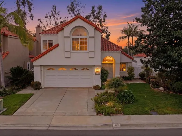 1465 Genoa Dr, Vista, CA 92081