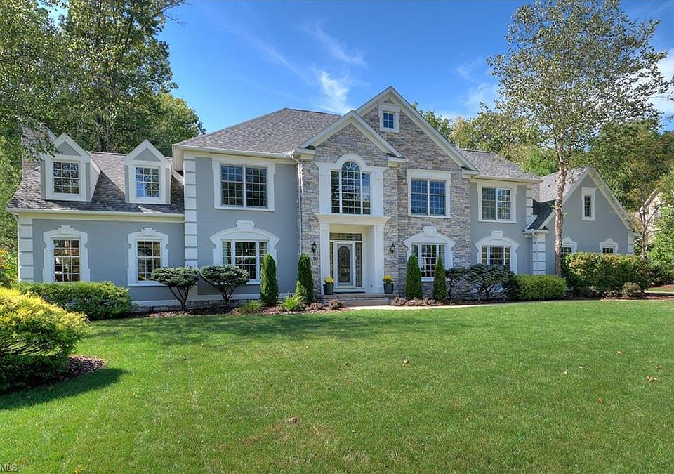 1st image of 6170 Burr Oak Way