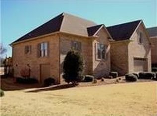 112 Courtside Ln, Tullahoma, TN 37388
