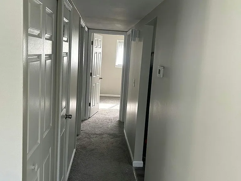 16130 Lauren St — Photo 11