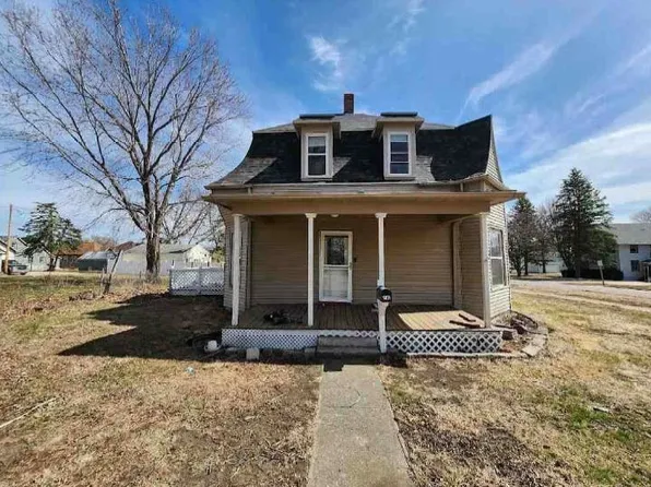 200 N 11th St, Cherokee, IA 51012