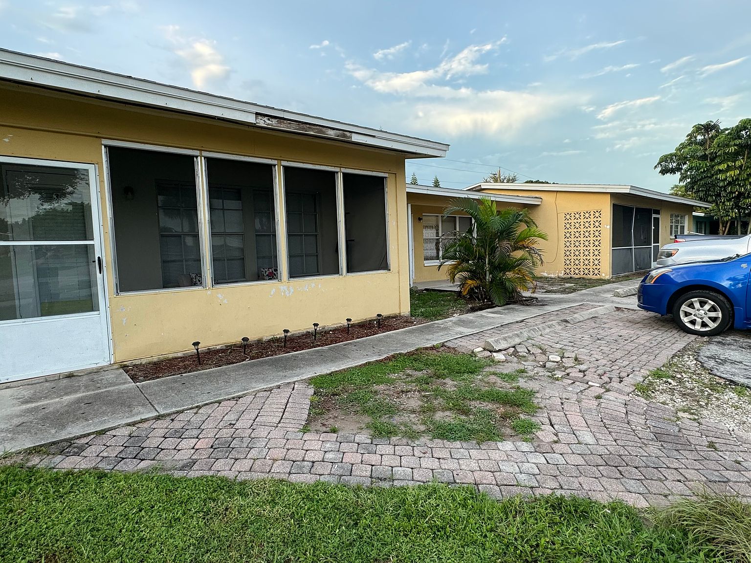 4463 Golden Gate Pkwy #C, Naples, FL 34116 | Zillow, image size:1536x1152