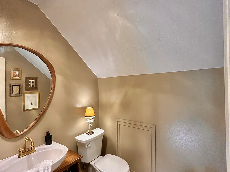 Downstairs Bathroom