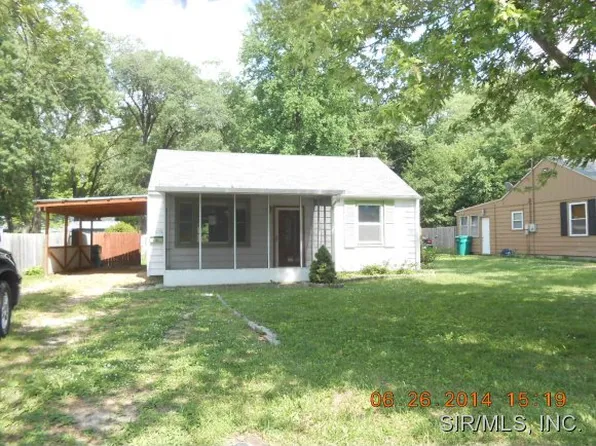 616 S Walnut St, O'Fallon, IL 62269