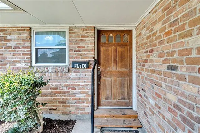 3 bed, 2.0 bath, 1476 sqft, $2,000 — Photo 3