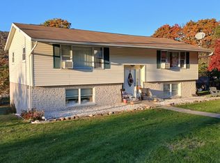 161 Harvey St, Coal Township, PA 17866