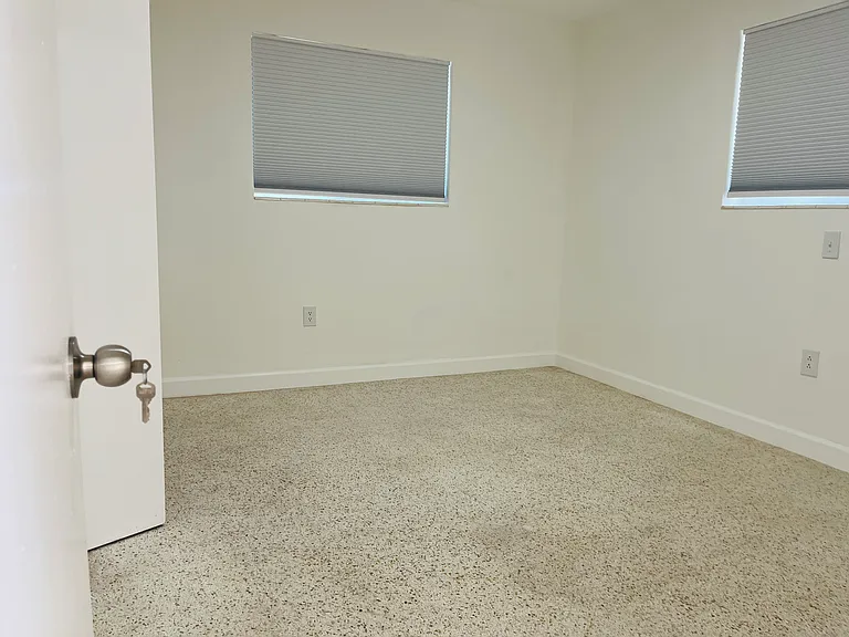 523 SW 78th Pl #523 — Photo 13