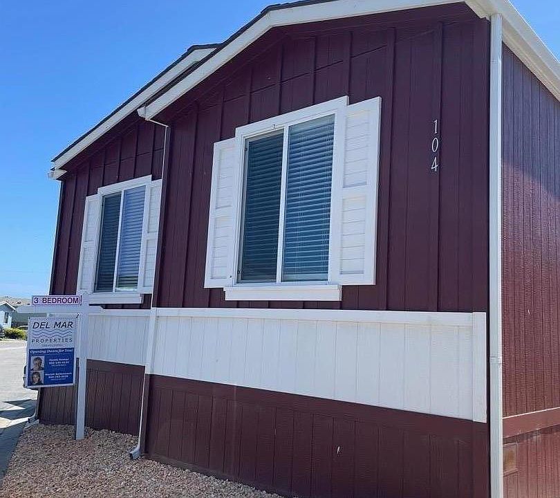 1st image of 104 Barranca Ln #104
