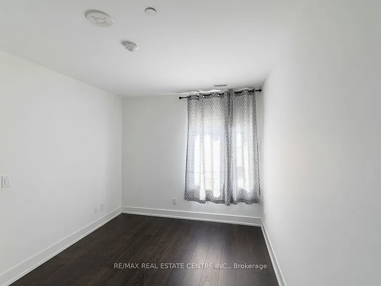 3100 Keele St #723 — Photo 8