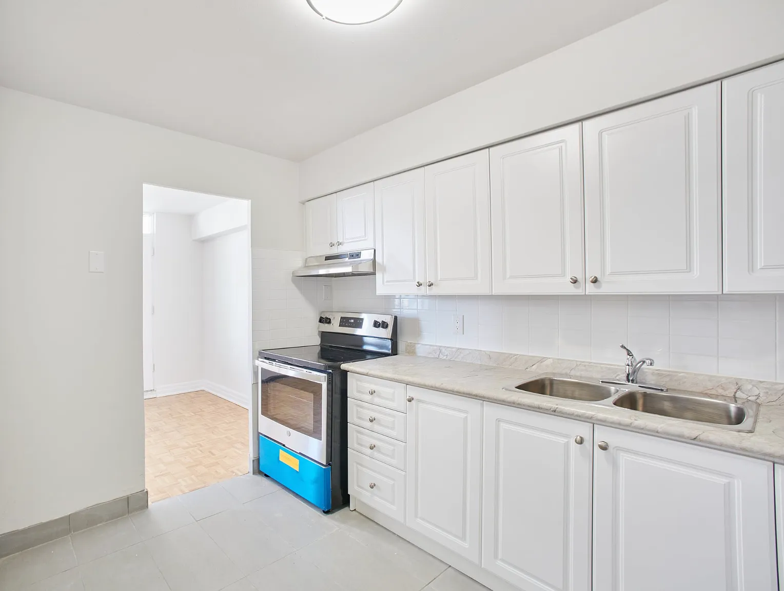 20 Teesdale Place Toronto — Photo 4