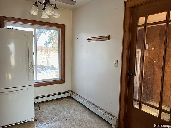 5th image of 4896 Stanley Rd