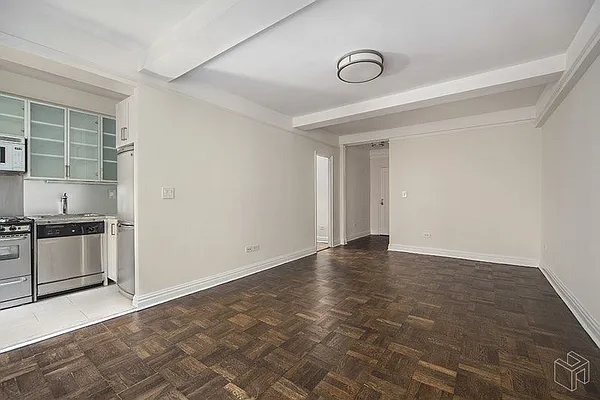 Rented by Halstead Real Estate | media 42