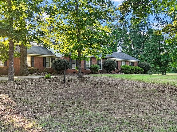 4th image of 2703 Cambridge Rd