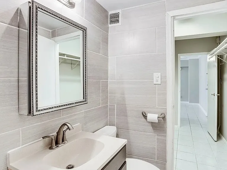1711 Massachusetts Ave NW #103 — Photo 2