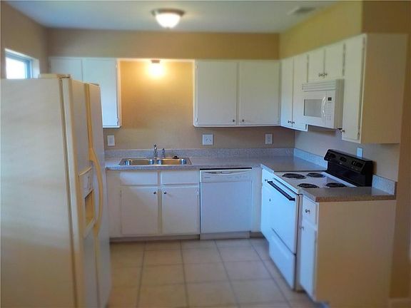 3rd image of 13251 Kings Mountain Dr